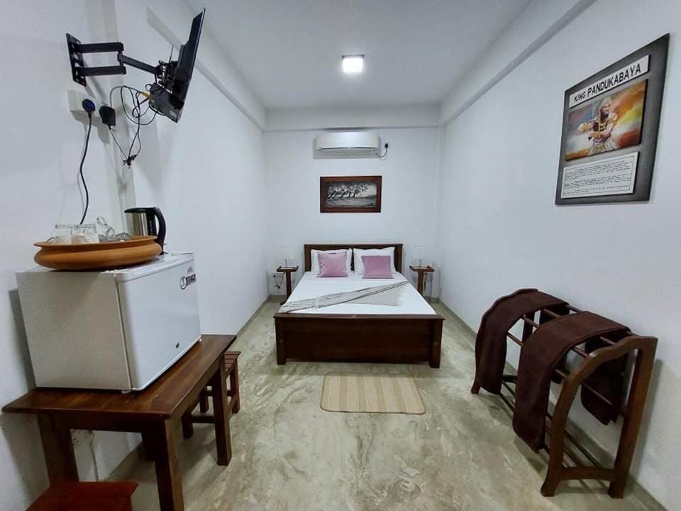 Kingcity Resort Anuradhapura Bagian luar foto