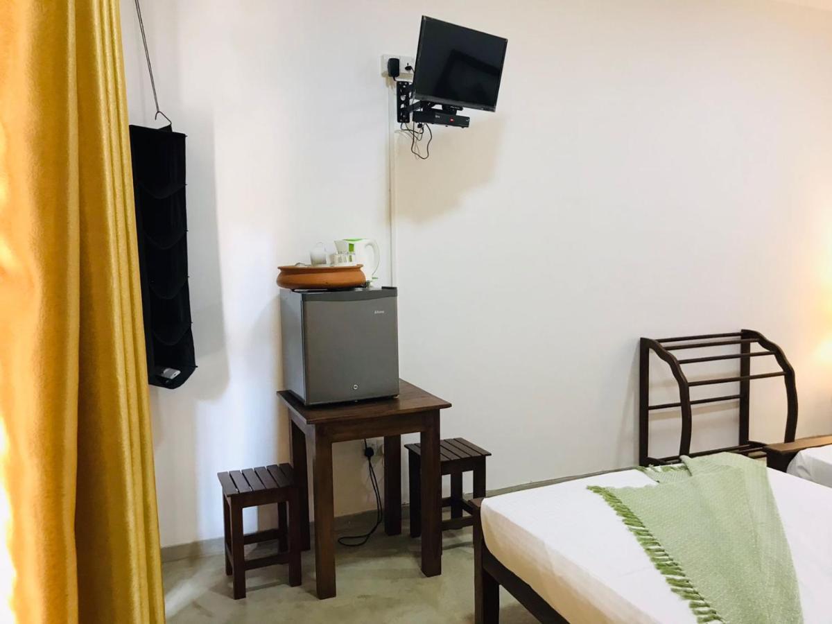 Kingcity Resort Anuradhapura Bagian luar foto