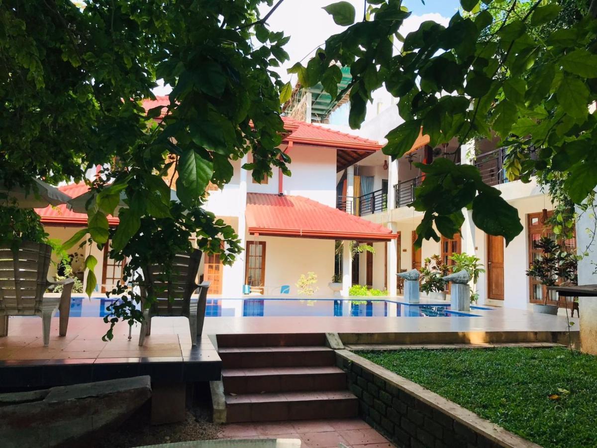 Kingcity Resort Anuradhapura Bagian luar foto