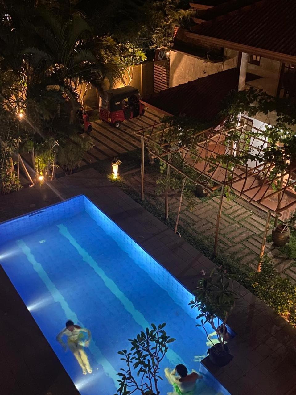 Kingcity Resort Anuradhapura Bagian luar foto