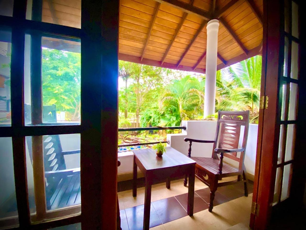 Kingcity Resort Anuradhapura Bagian luar foto
